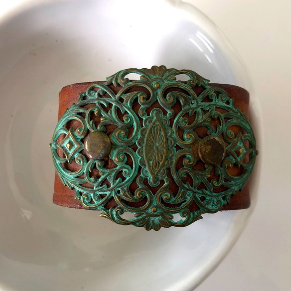 Vintage cuff/bracelet - Picture 1 of 6